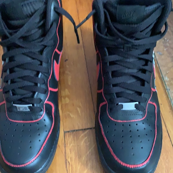 Custom air force 1 black high tops - Picture 3 of 3